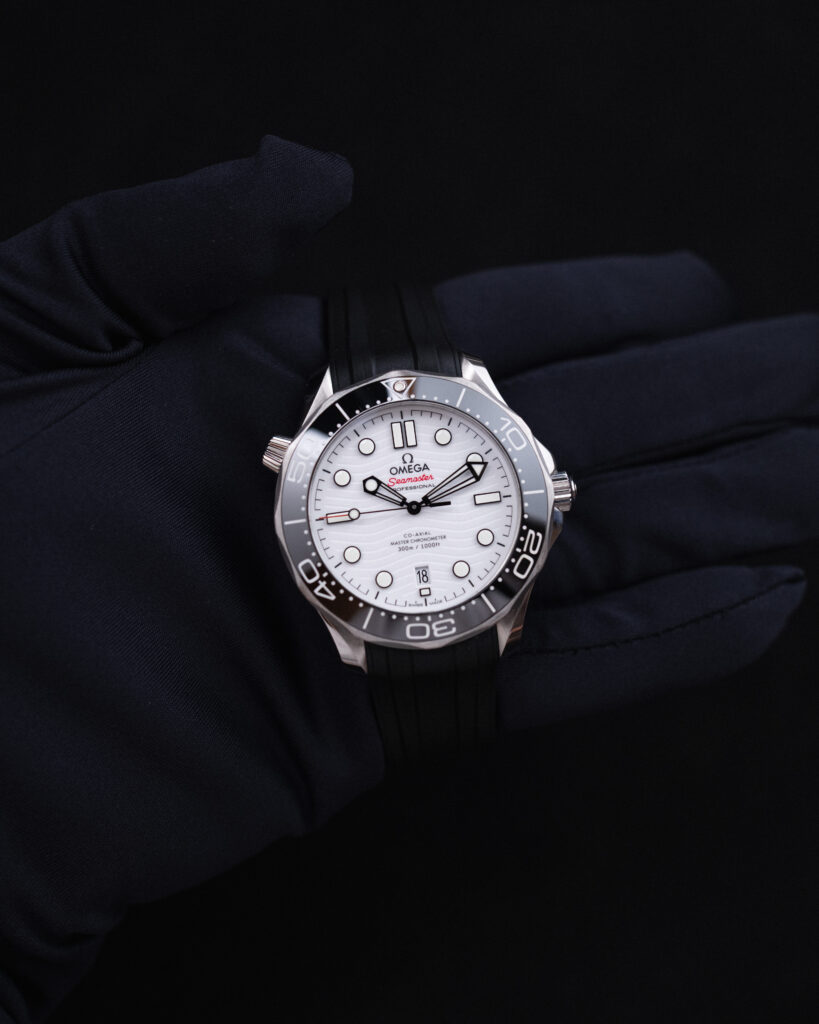 Omega Seamaster Diver 300M White Dial – Full Set 2023