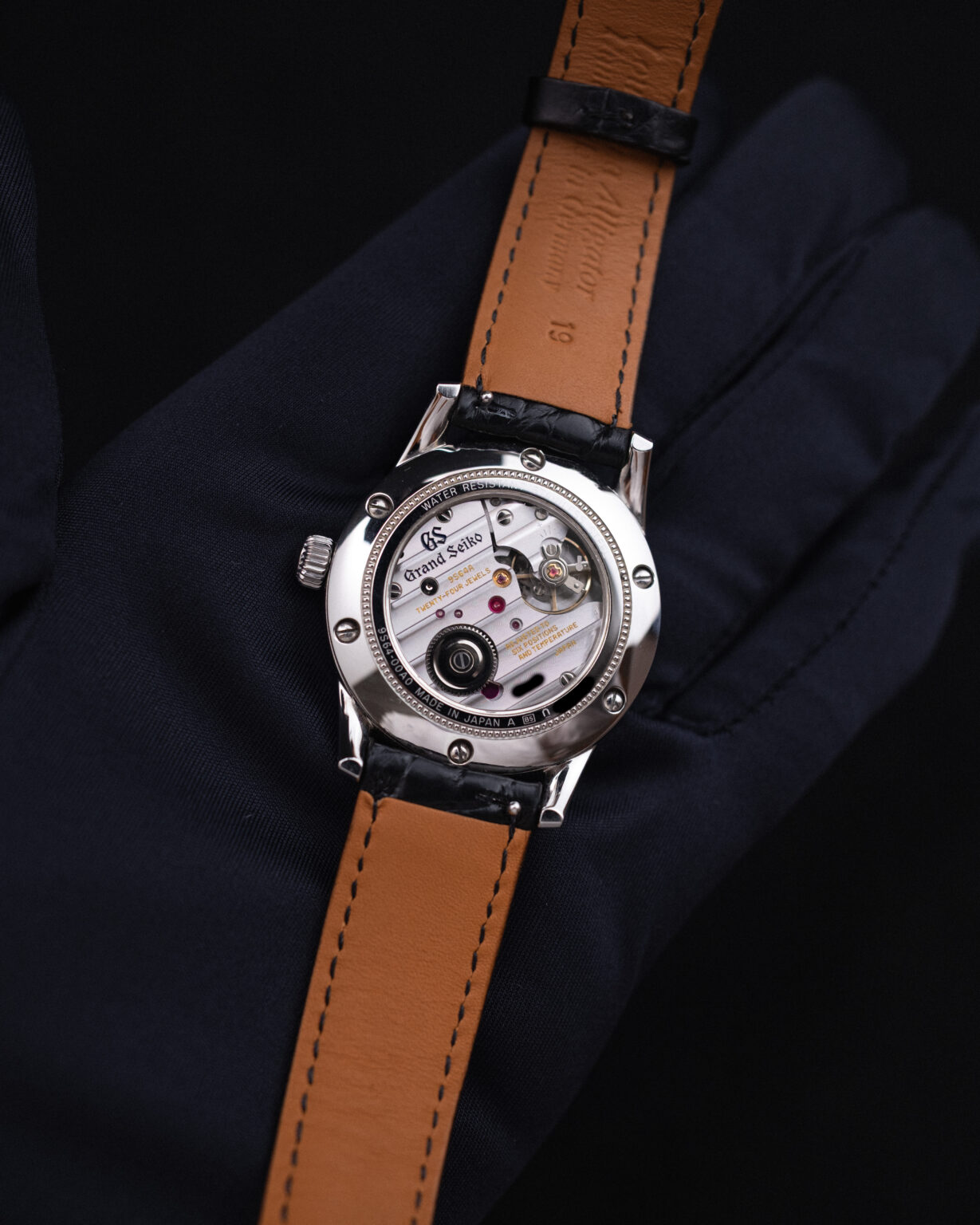 FXT04892-0426